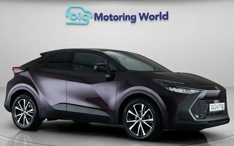Used Toyota C-HR Design 140 HP (102 kW) 2024 SUV