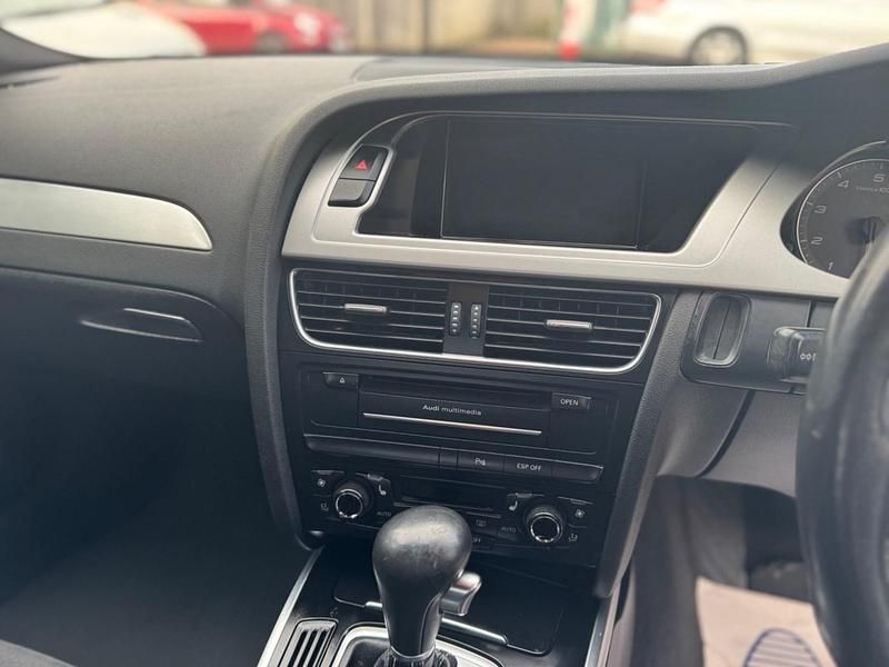 Used Audi S4 Design 333 HP (244 kW) 2010 White Sedan