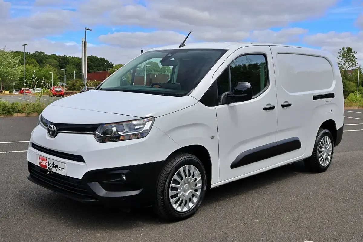 Used Toyota Proace City City 2023 White MPV