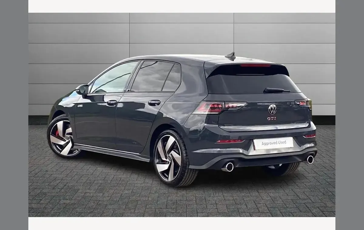 New VW Golf VIII GTI 265 HP (194 kW) 2025 Urano grey Hatchback