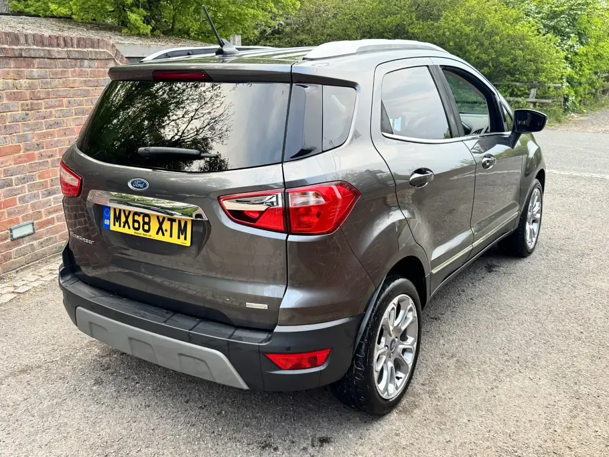 Używany Ford Ecosport Titanium 125 KM (91 kW) 2018 Szary SUV