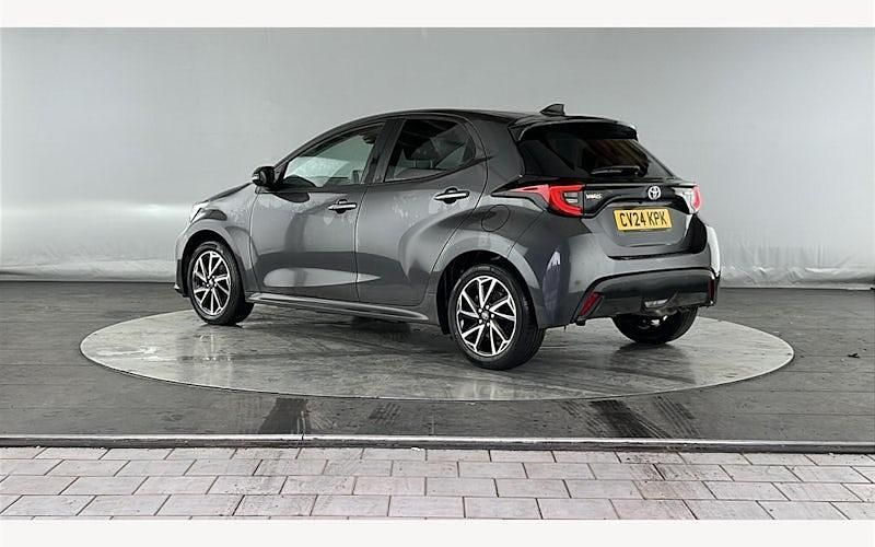 Used Toyota Yaris Hybrid Design 116 HP (85 kW) 2026 Hatchback