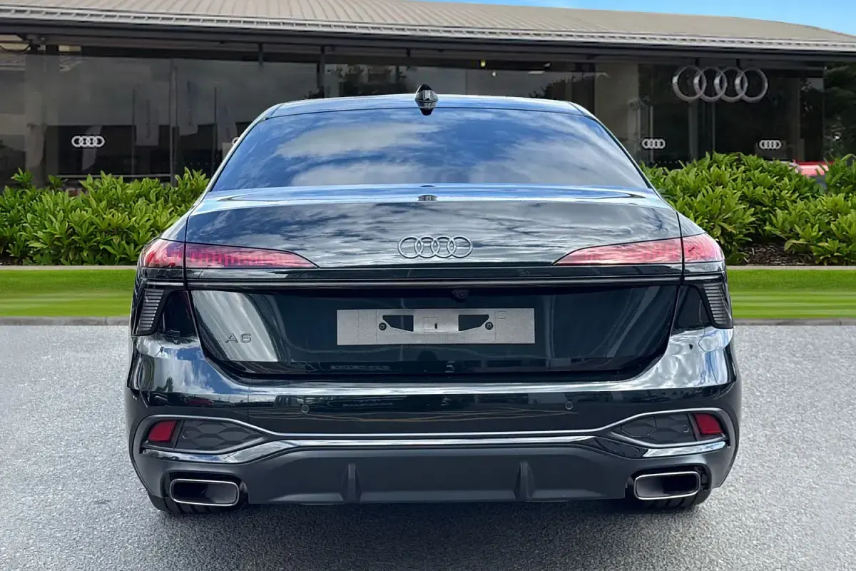 New Audi A6 Comfort 224 HP (164 kW) 2026 Green Sedan