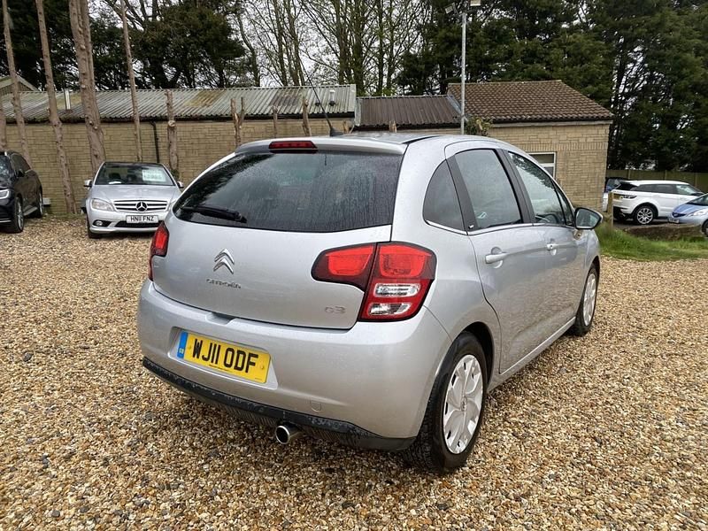 Używany Citroën C3 2011 Srebrny Hatchback