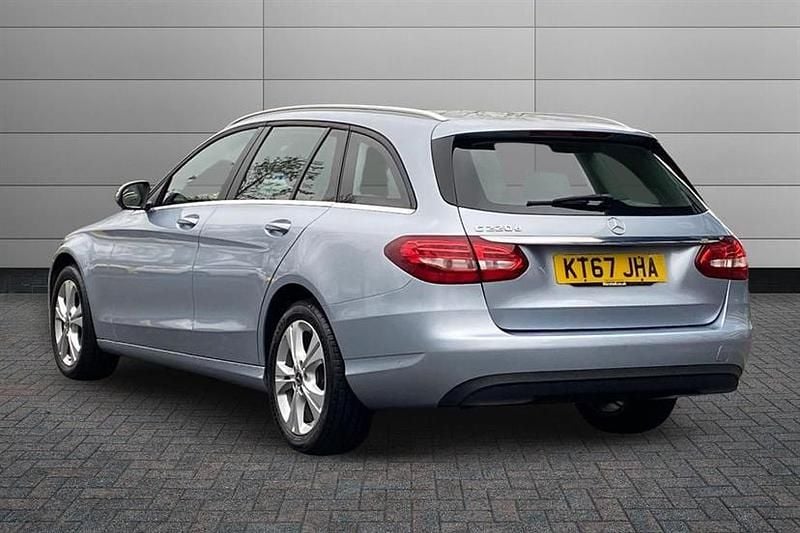 Used Mercedes C220 Executive 170 HP (125 kW) 2017 Silver Estate