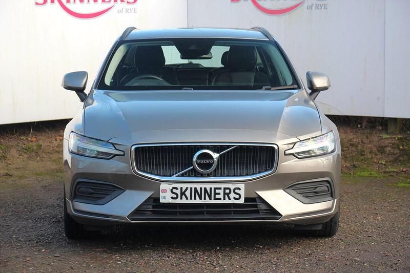 Used Volvo V60 Momentum 150 HP (110 kW) 2018 Grey Estate