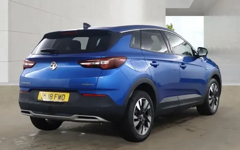 Used Vauxhall Grandland X Sport 120 HP (88 kW) 2018 Blue SUV