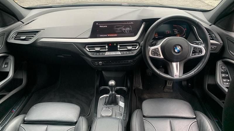 Used BMW 118 M Sport 134 HP (98 kW) 2023 Black Hatchback