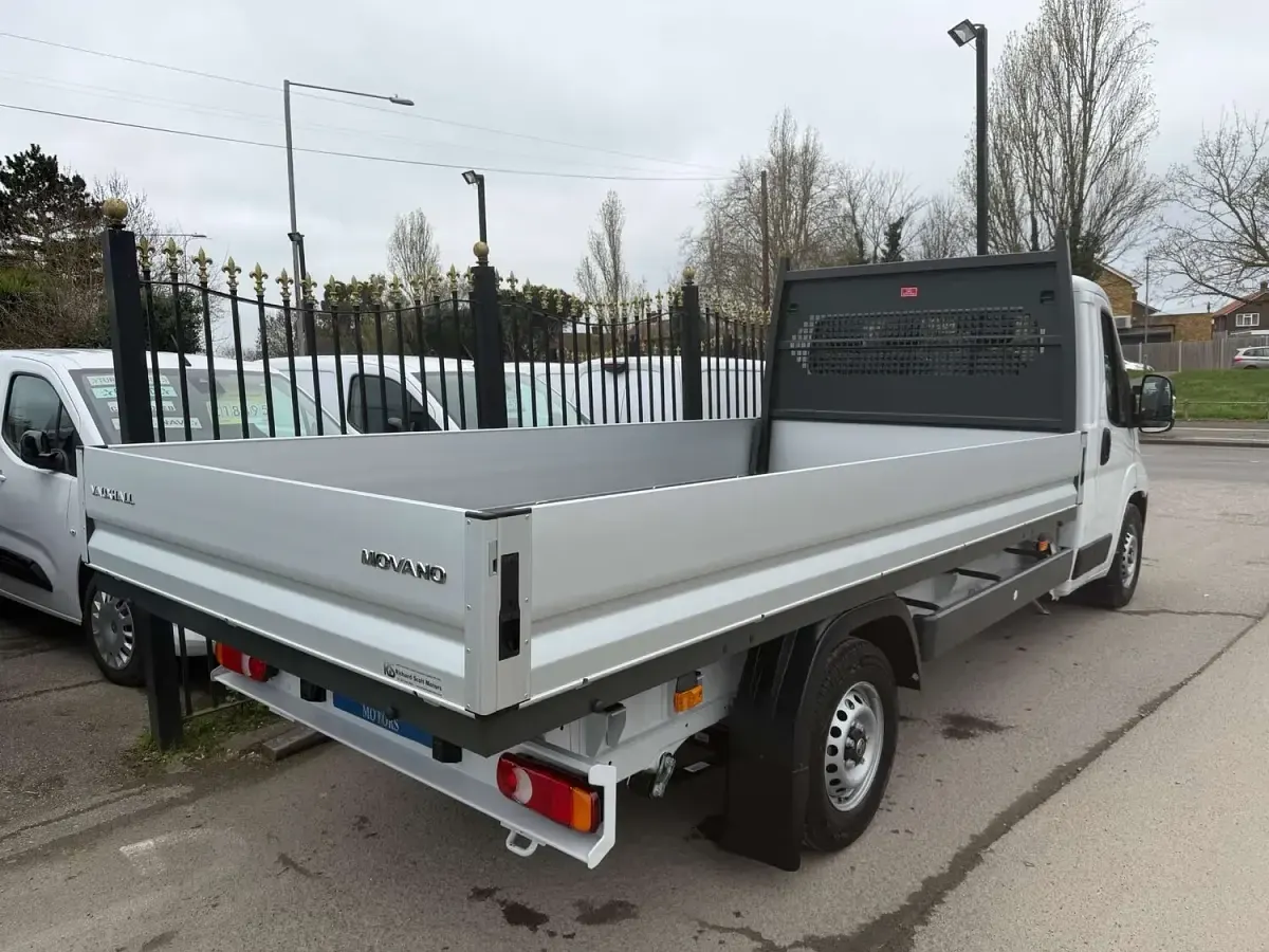 New Vauxhall Movano S 140 HP (102 kW) 2026 White