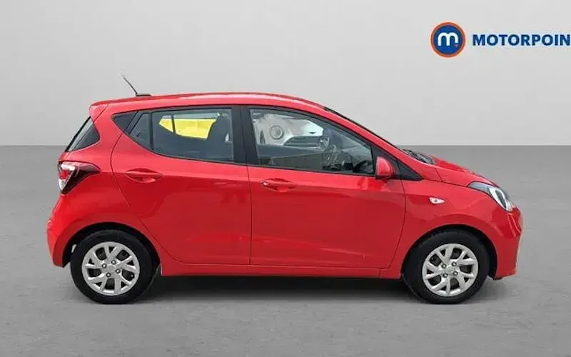 Usado Hyundai i10 SE 88 CV (64 kW) 2019 Rojo Utilitario