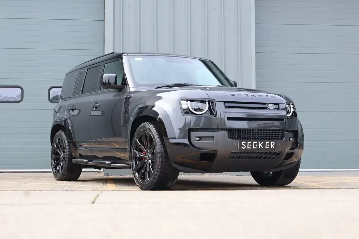 New Land Rover Defender HSE Dynamic 2026 Grey SUV