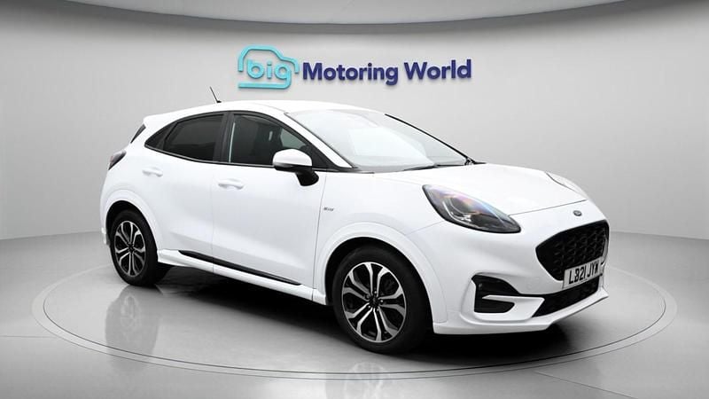Begagnad Ford Puma ST-Line 2021 Vit SUV