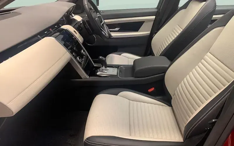 Used Land Rover Discovery 5 Urban Edition 309 HP (227 kW) 2023 SUV