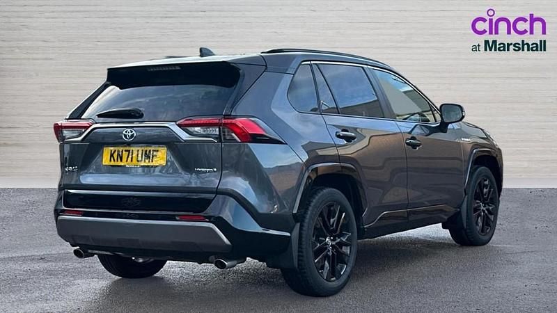 Used Toyota RAV4 Hybrid 218 HP (160 kW) 2021 Grey SUV