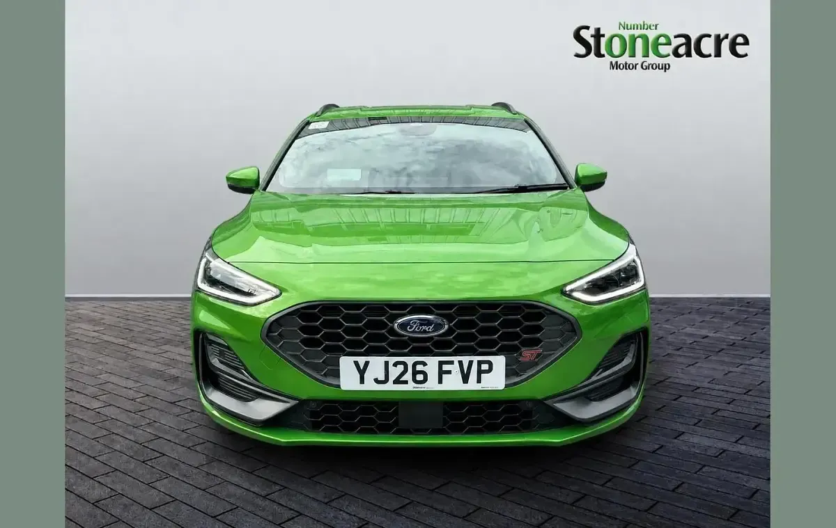 New Ford Focus ST 280 HP (205 kW) 2026 Green Estate