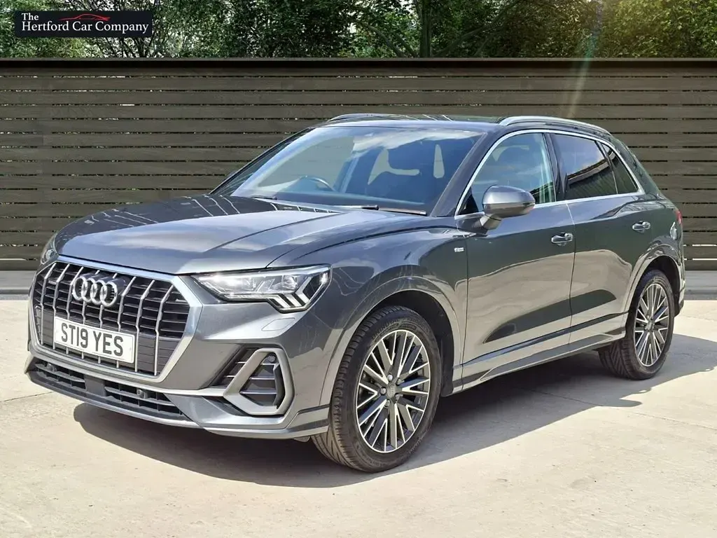 Used Audi Q3 S-Line 230 HP (169 kW) 2019 Grey SUV