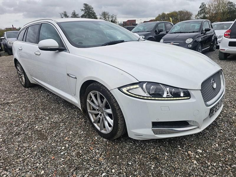 White Used 2013 Jaguar XF Premium Luxury Estate | £4,295 (Fair price) - Image 1/4