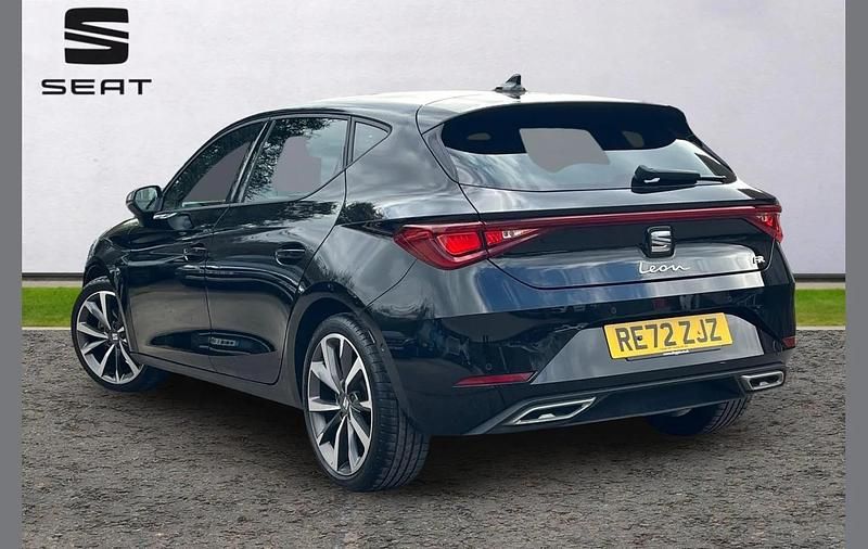 Used Seat Leon FR Sport 147 HP (108 kW) 2022 Black Hatchback