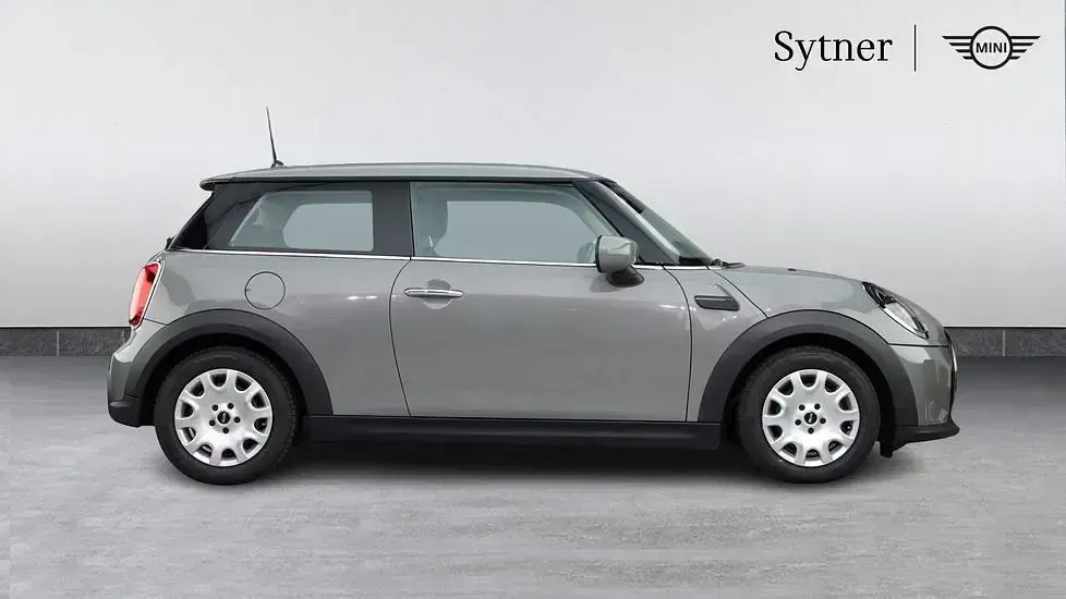 Used Mini ONE Classic 101 HP (74 kW) 2022 Grey Hatchback