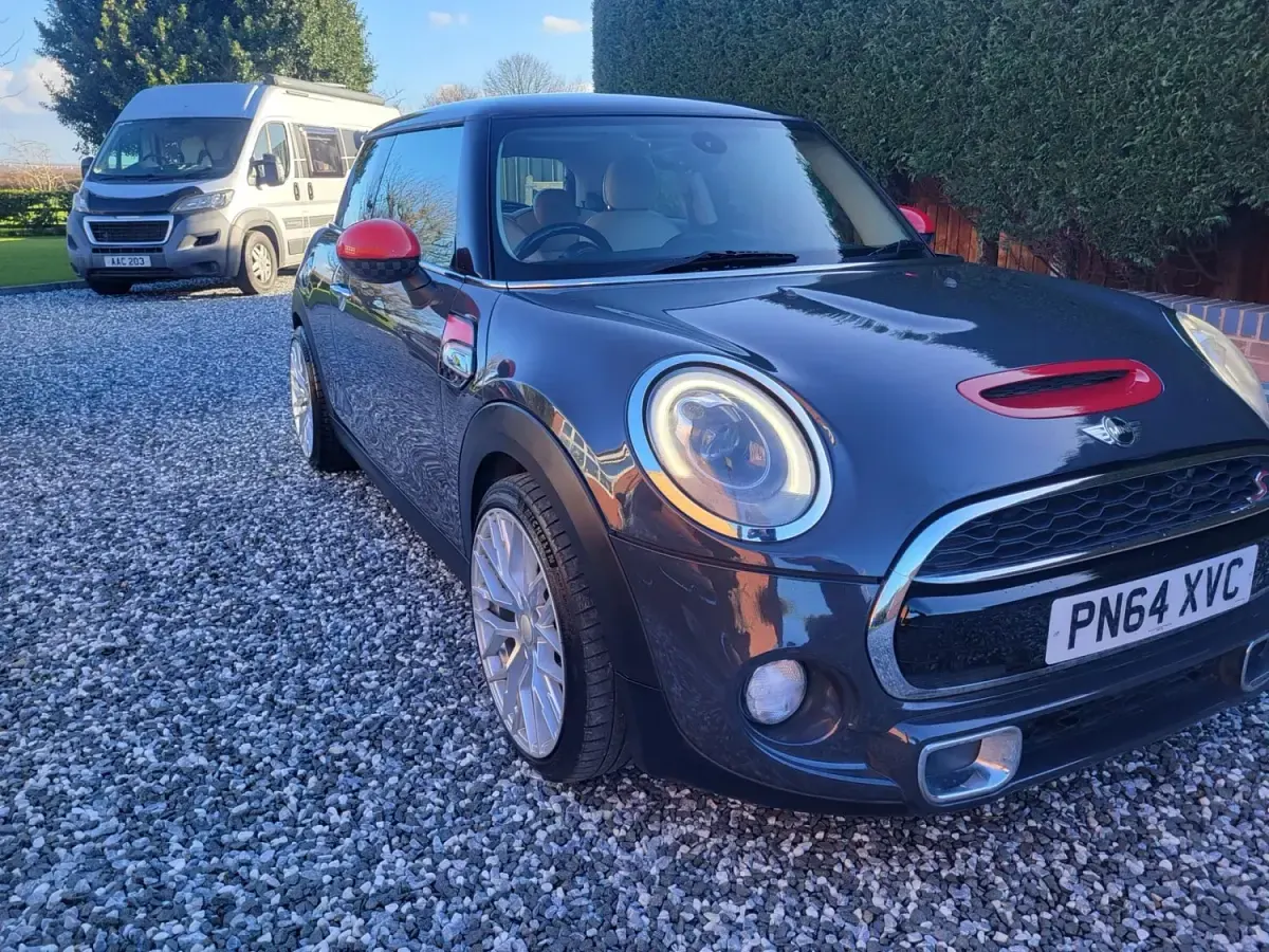 Usado Mini Cooper S Hatch 190 HP (139 kW) 2014 Cinzento Citadino