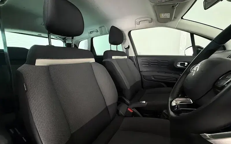 Used Citroën C3 Aircross PureTech 110 HP (80 kW) 2023 Grey SUV
