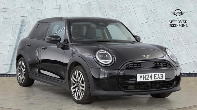 Used Mini Cooper Hatch 154 HP (113 kW) 2024 Black Hatchback