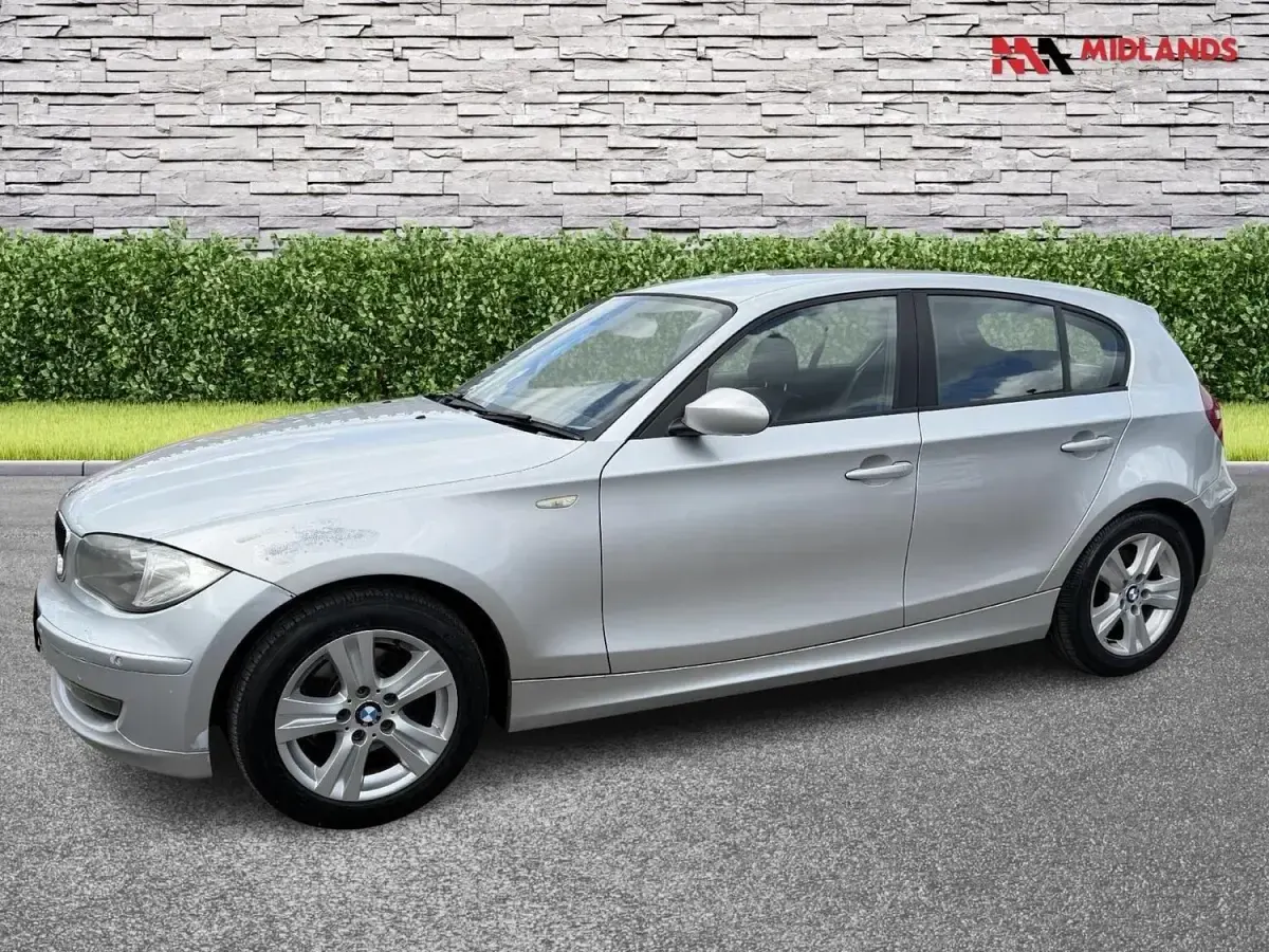 Używany BMW 118 2007 Srebrny Hatchback