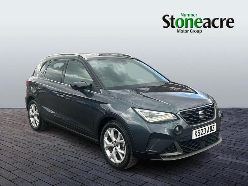 Grey Used 2023 Seat Arona FR SUV | £12,295 (Good price) - Image 1/4