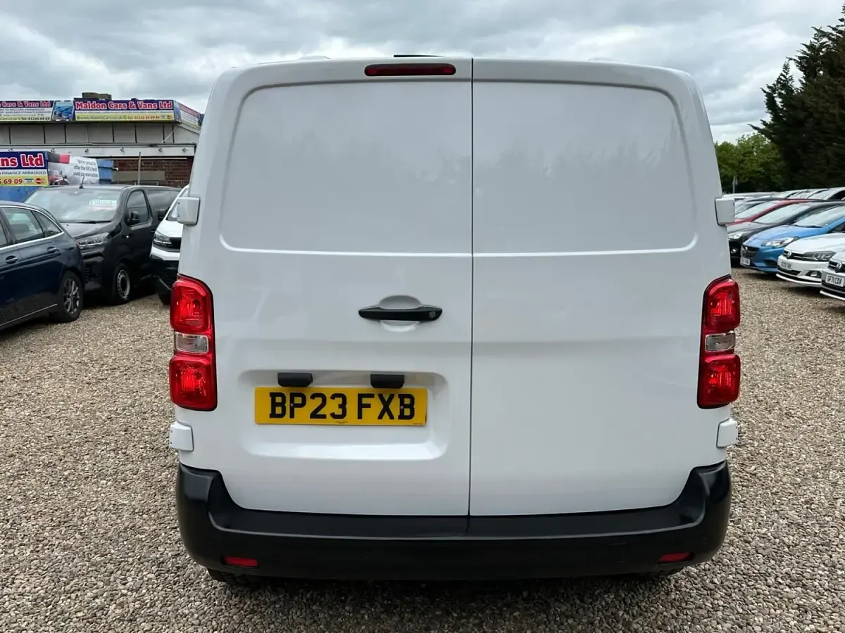 Second-hand Peugeot Expert Premium 2023 Alb Van