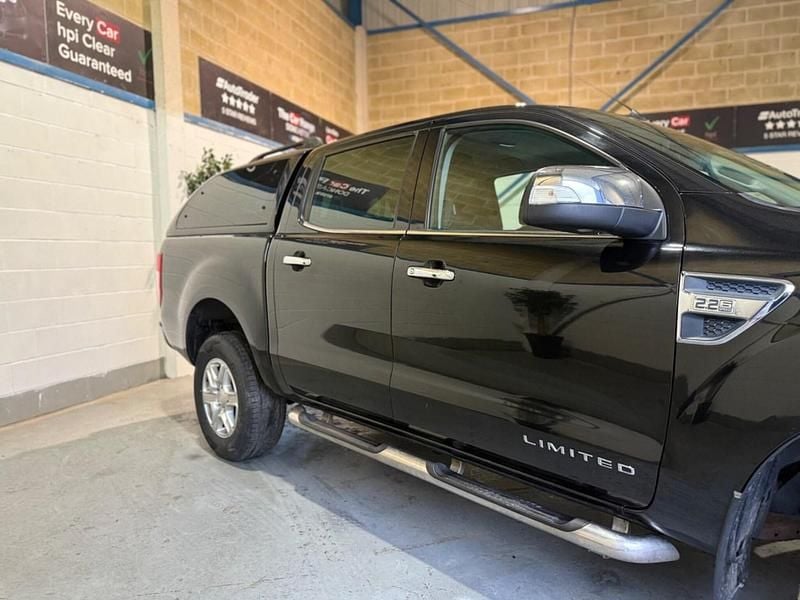 Used Ford Ranger Limited 150 HP (110 kW) 2014 Black Pickup
