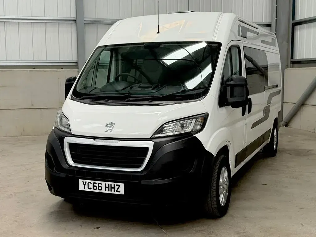 Used Peugeot Boxer 130 HP (95 kW) 2016 White Van