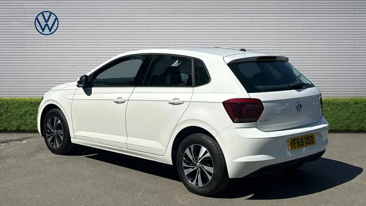 Used VW Polo SE 95 HP (69 kW) 2019 White Hatchback