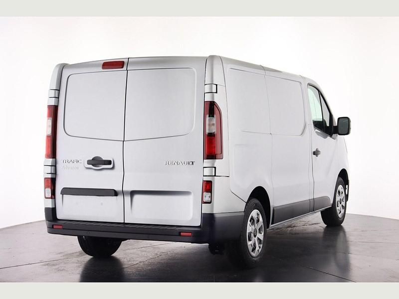 Used Renault Trafic 150 HP (110 kW) 2024 Solid  urban grey  MPV