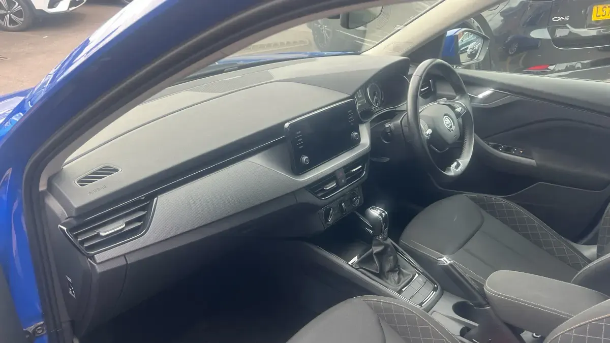 Used Skoda Kamiq SE 110 HP (80 kW) 2022 Blue SUV