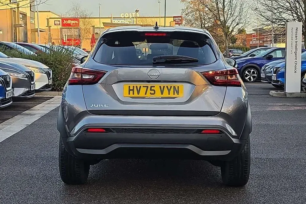 New Nissan Juke N-Connecta 114 HP (83 kW) 2025 Grey SUV