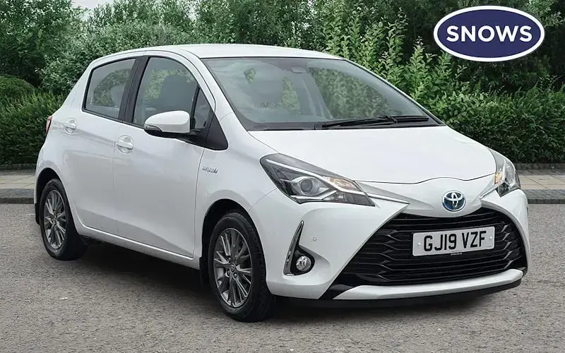 Second-hand Toyota Yaris Hybrid 101 CP (74 kW) 2019 Hatchback