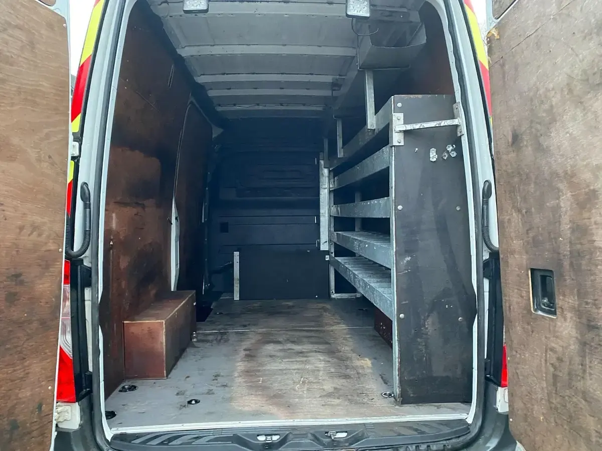 Used Mercedes Sprinter 141 HP (103 kW) 2018 White Van