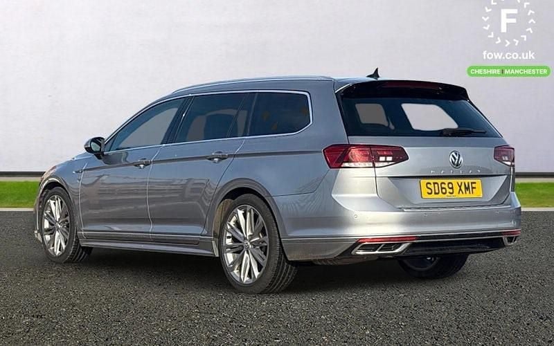 Used VW Passat R-line 190 HP (139 kW) 2019 Silver Estate