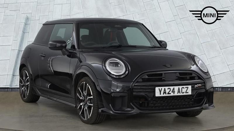 Used Mini Cooper Hatch 154 HP (113 kW) 2024 Black Hatchback