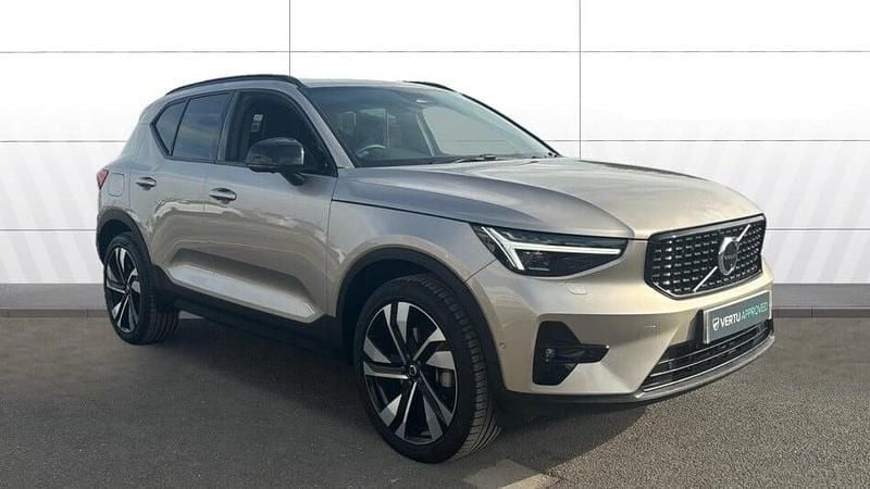 Used 2023 Volvo XC40 Ultimate SUV | £31,712 (Good price) - Image 1/4