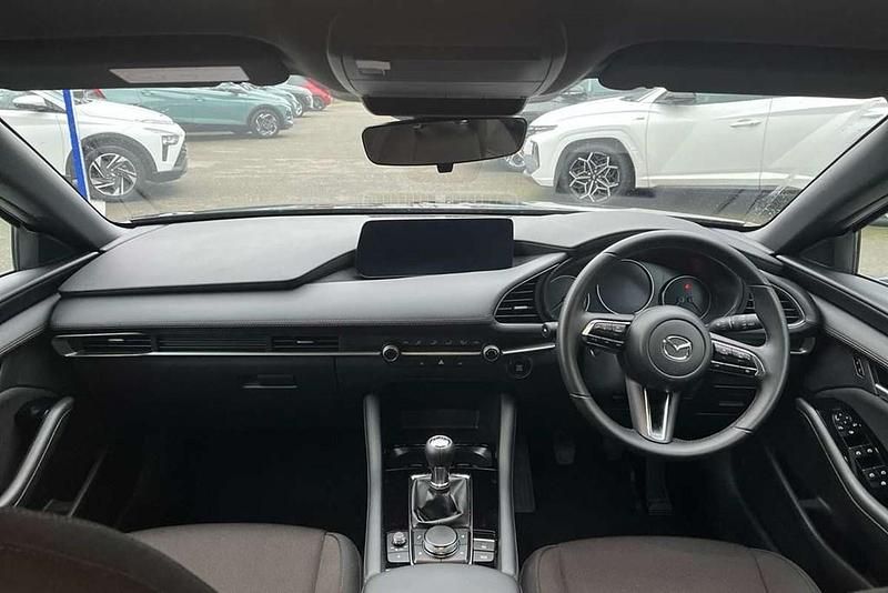 Begagnad Mazda 3 Prime-Line 138 HK (101 kW) 2025 Svart Halvkombi