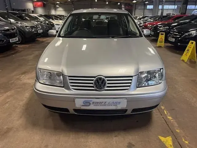Used VW Bora Highline 130 HP (95 kW) 2005 Silver Sedan