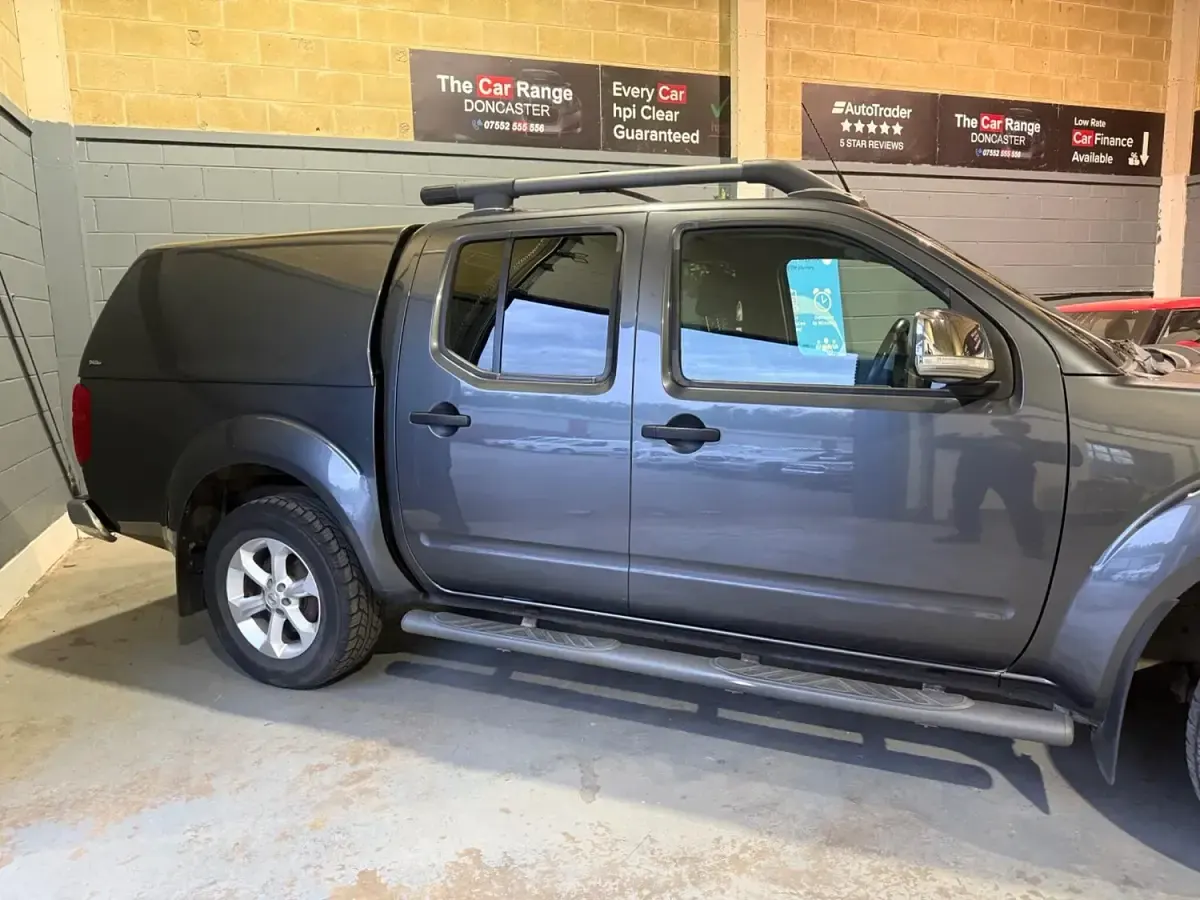 Usado Nissan Navara Tekna 2015 Gris Pickup/Camioneta