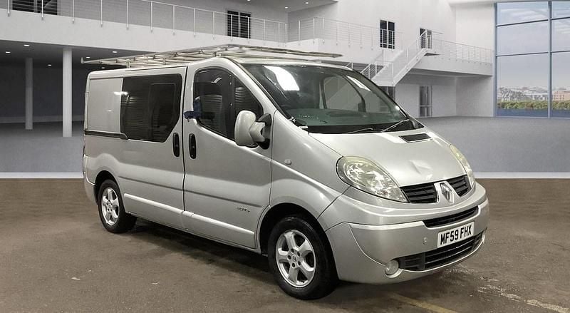 Used Renault Trafic 115 HP (84 kW) 2009 Silver MPV