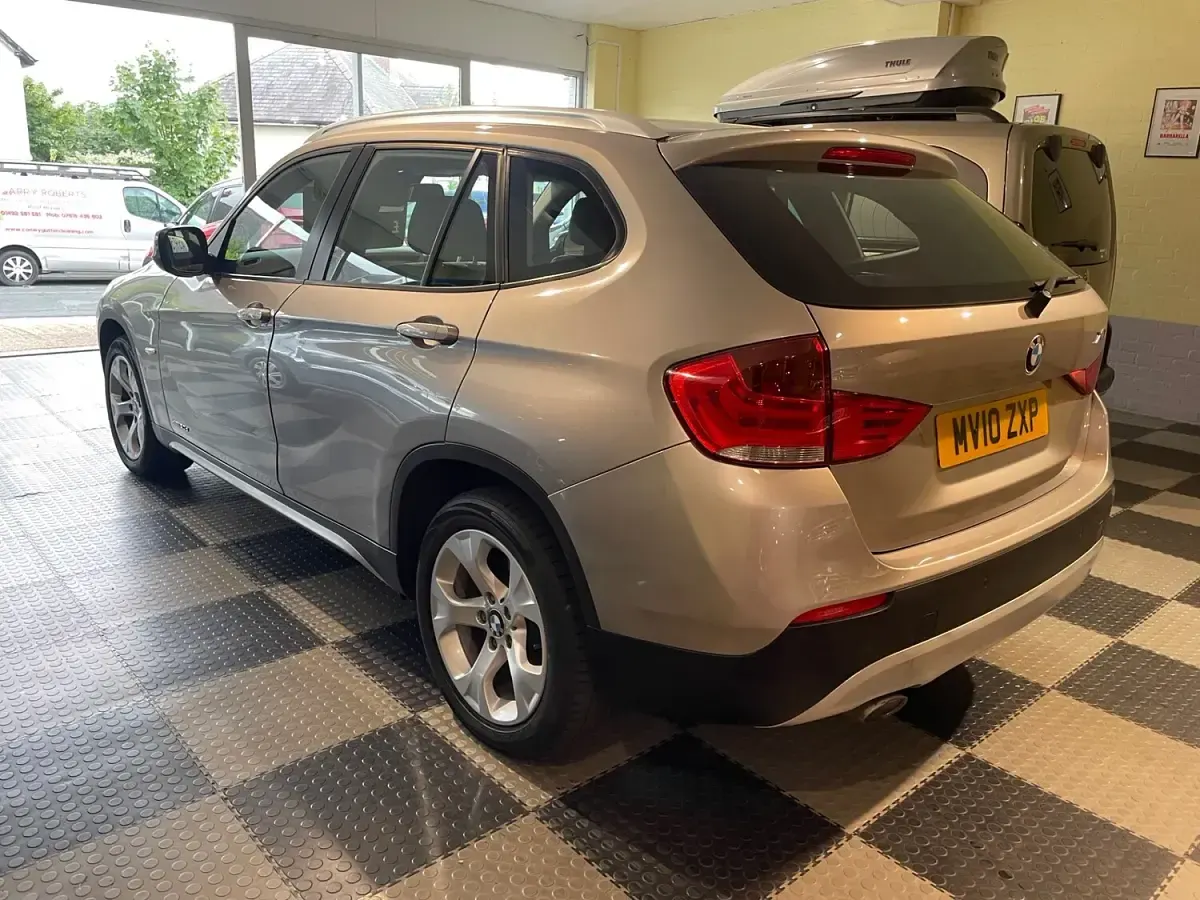 Used BMW X1 177 HP (130 kW) 2010 Silver SUV