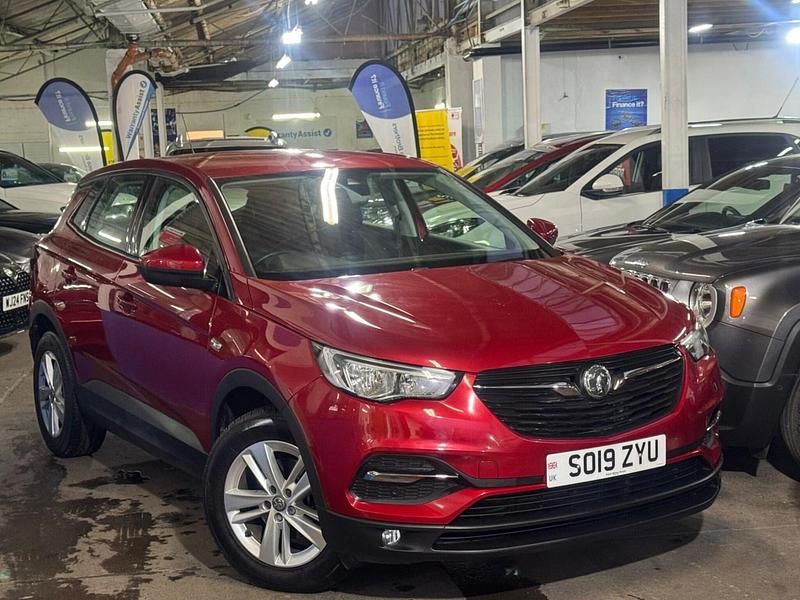 Second-hand Vauxhall Grandland X S 130 CP (95 kW) 2019 Roșu SUV