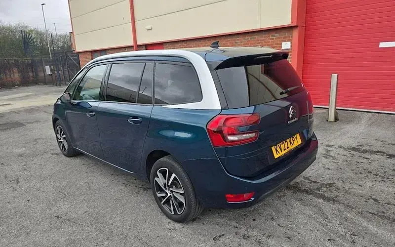 Used Citroën C4 SpaceTourer PureTech 131 HP (96 kW) 2022 Blue MPV