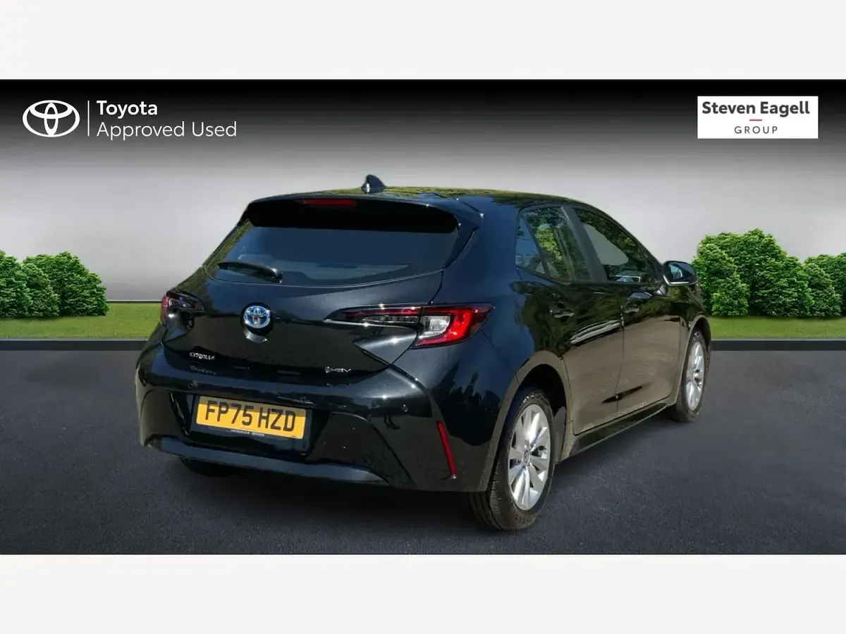 Used Toyota Corolla 196 HP (144 kW) 2025 Black Hatchback
