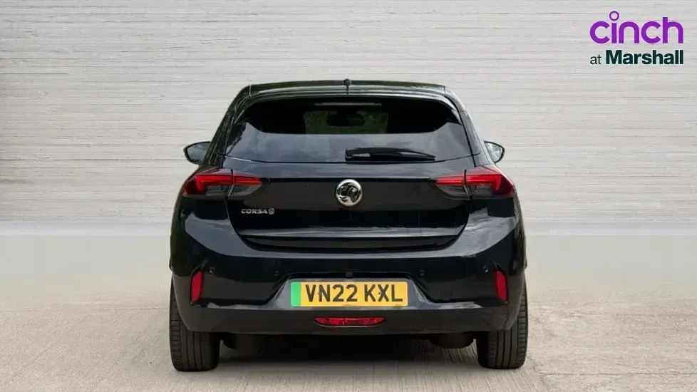 Used Vauxhall Corsa-e Elite 100 kW (136 HP) 2022 Diamond black met. Hatchback
