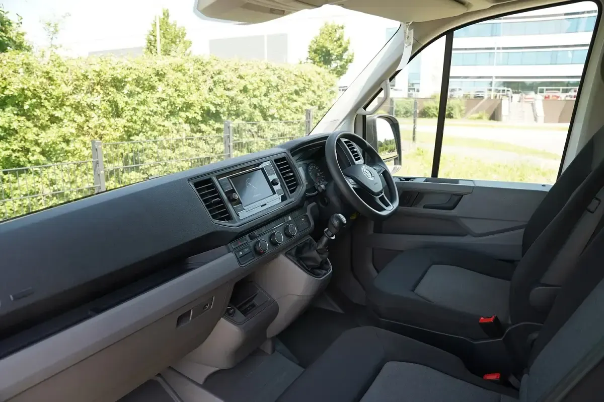 Used VW Crafter 140 HP (102 kW) 2024 White Van